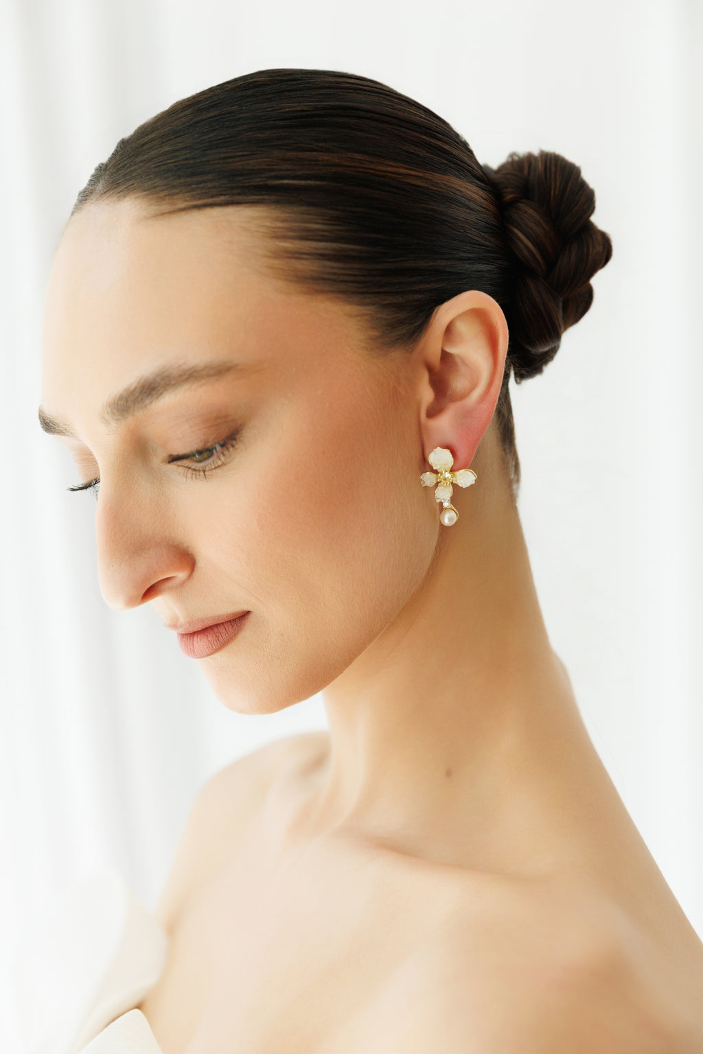 PetalTalk | Natural Pearls and Crystal Earrings