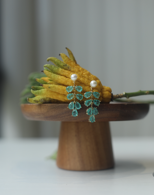 VeraPearl NewYork | Echo Green |  Natural Fine Pearls & Green Crystal Earrings