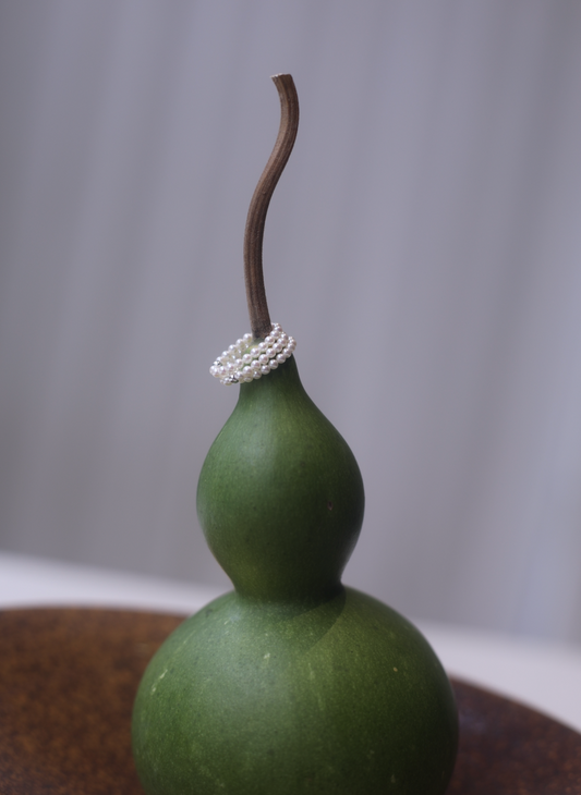 VeraPearl NewYork | The Ultra Glow Mini Pearl Ring | Silver Bead & Fine Natural Baby Pearls