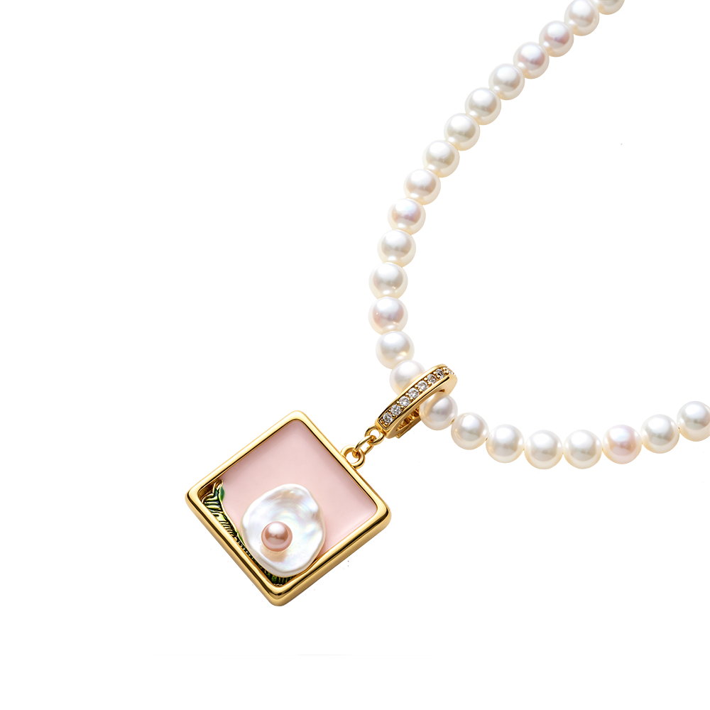 Blush Miami | Designer Pearl Necklace Pedant